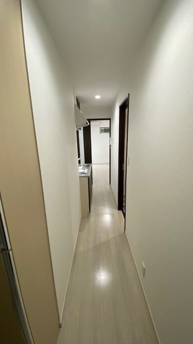 物件内観写真16　(廊下)