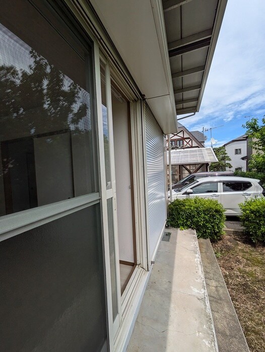 物件内観写真9　(室内からの展望)