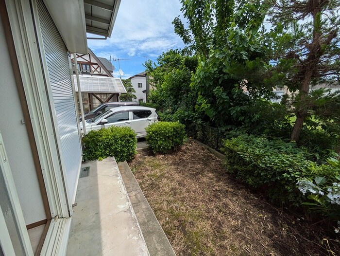 物件内観写真15　(室内からの展望)