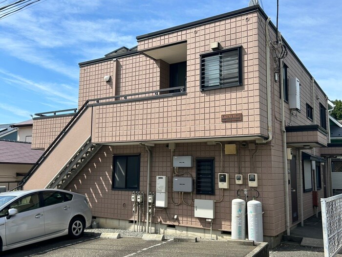 物件外観写真1　(外観写真)