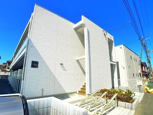 リブリ・Ｍ・Ｃｒｅｓｔ　ｂ外観写真