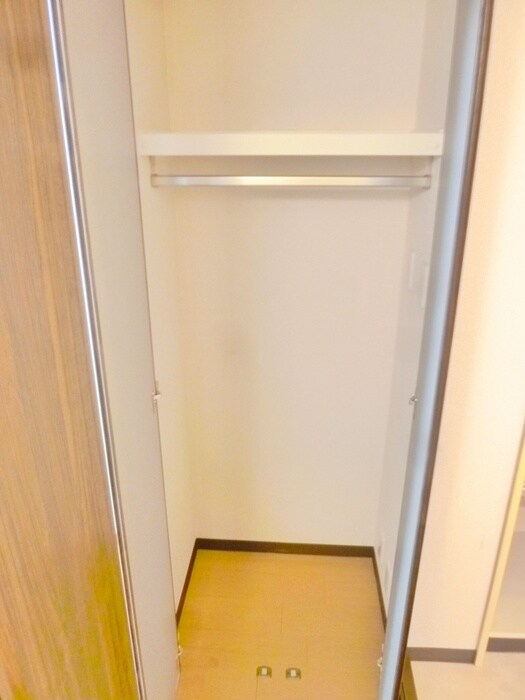 物件内観写真13　(収納)