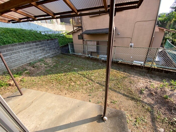 物件内観写真10　(室内からの展望)