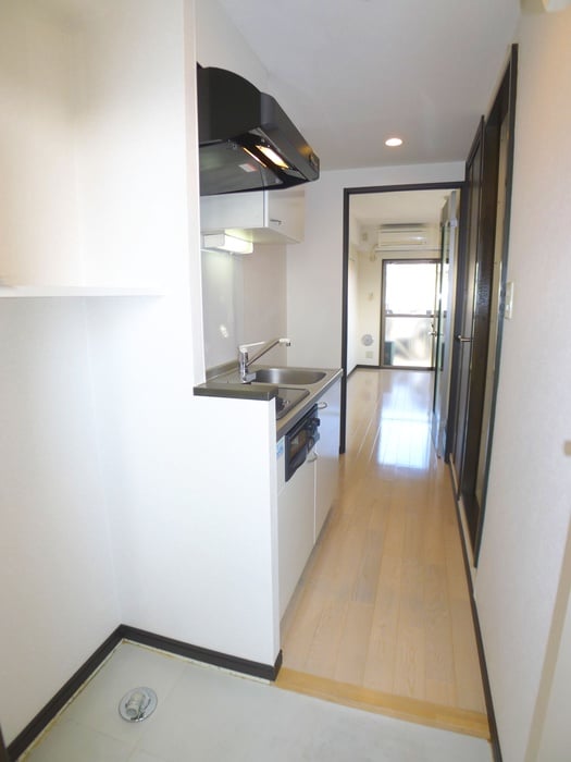 物件内観写真12　(廊下)