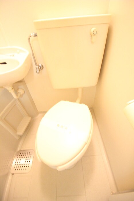 物件内観写真16　(トイレ)