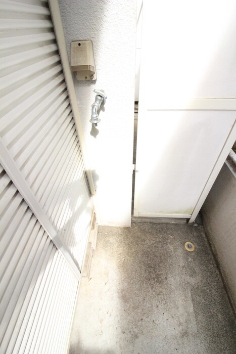 物件内観写真17　(洗濯機置場)