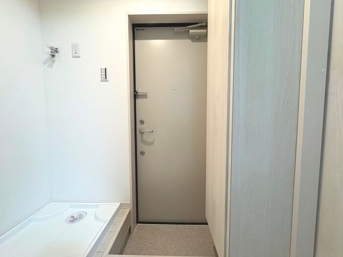 物件内観写真21　(玄関)