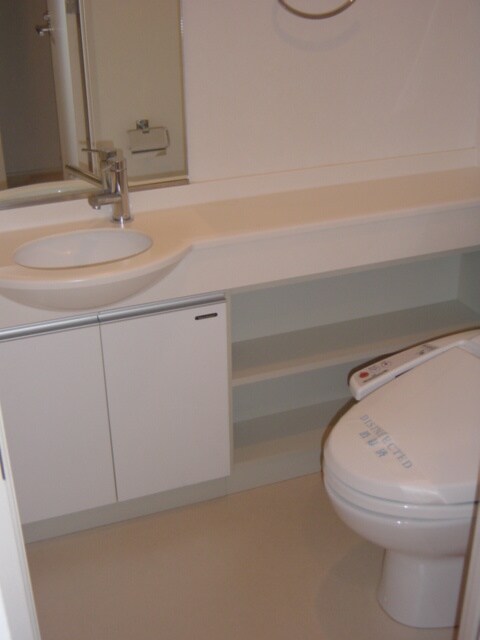 物件内観写真7　(トイレ)