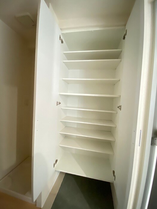 物件内観写真15　(靴箱)