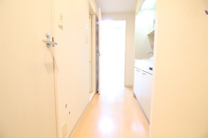物件内観写真18　(廊下)