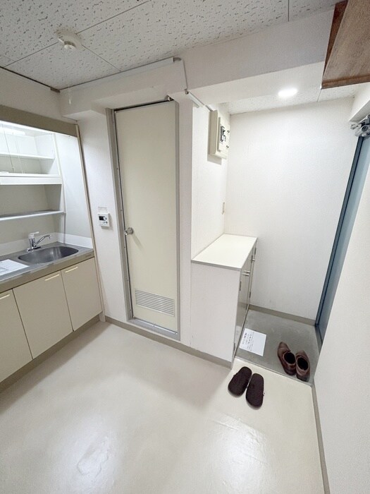 物件内観写真18　(廊下)