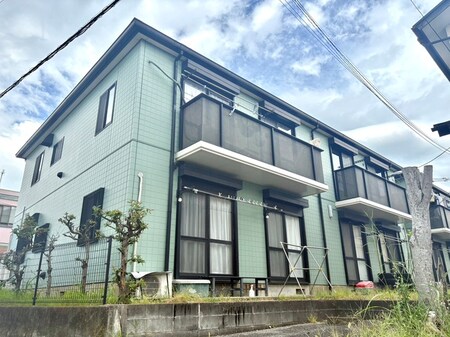 ハイツ丸久Ａ棟外観写真