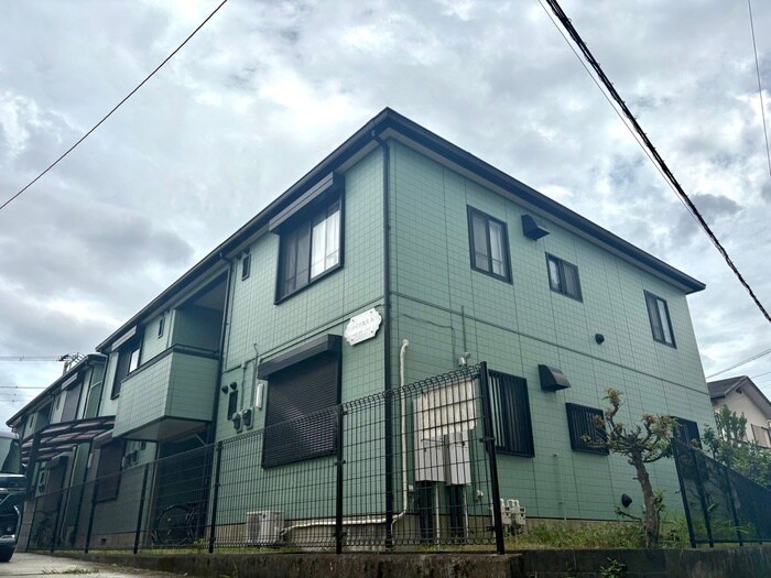 ハイツ丸久Ａ棟の物件外観写真
