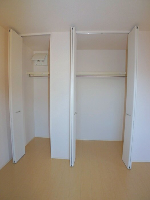 物件内観写真7　(収納)