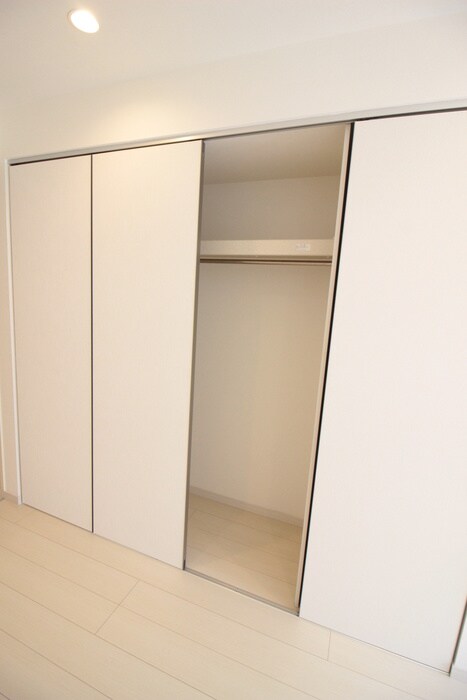 物件内観写真13　(収納)