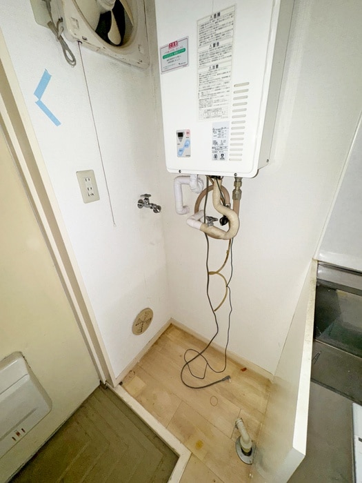 物件内観写真5　(洗濯機置場)