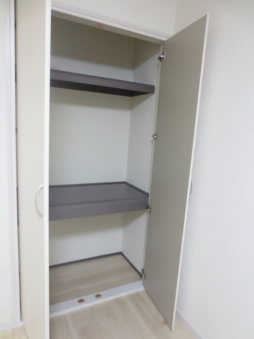 物件内観写真7　(収納)