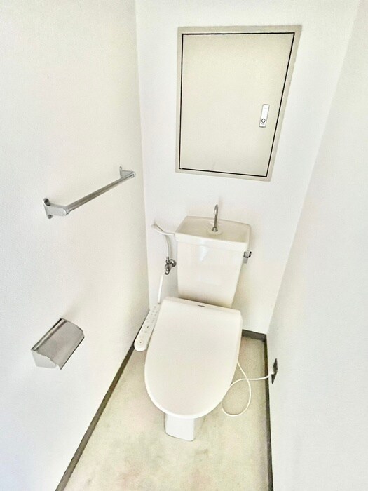 物件内観写真12　(トイレ)