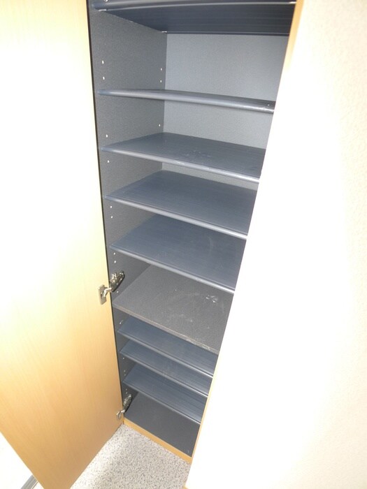物件内観写真18　(靴箱)