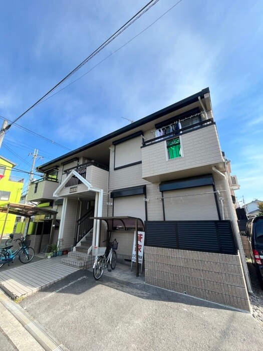 物件外観写真1　(外観写真)