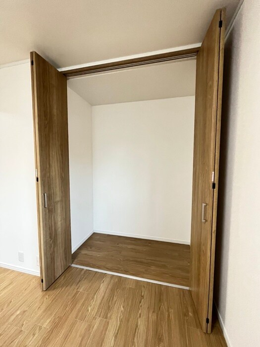 物件内観写真13　(収納)