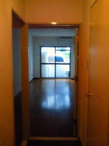 物件内観写真14　(廊下)