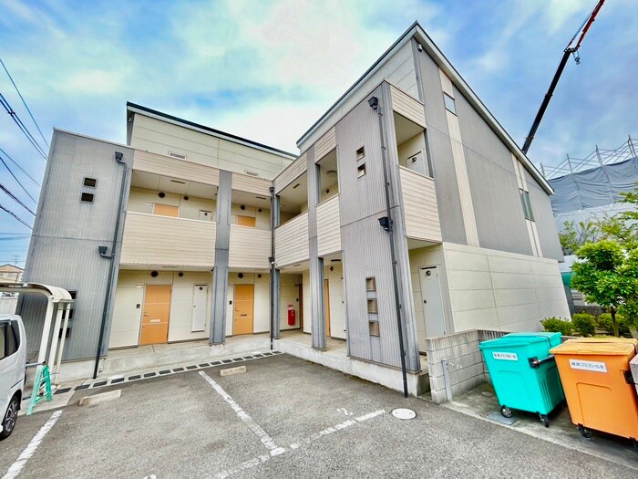 物件外観写真1　(外観写真)