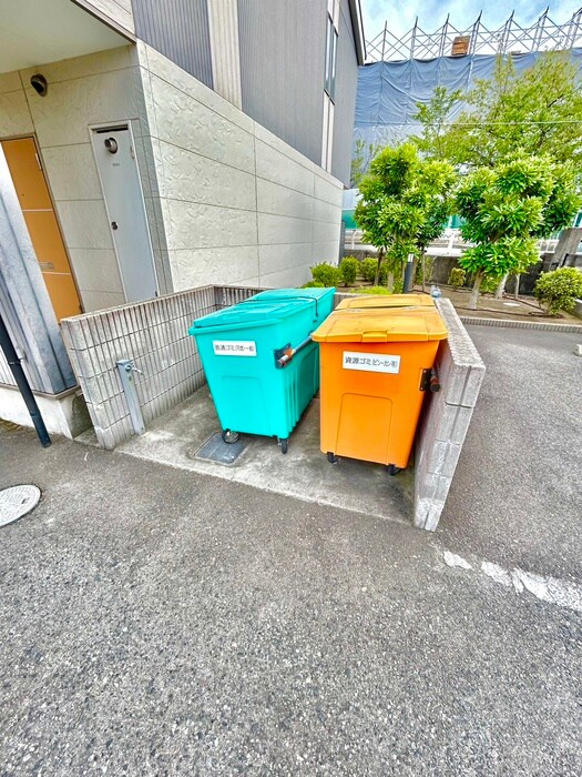 物件外観写真4　(建物設備)