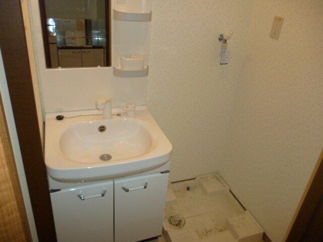物件内観写真12　(洗面)