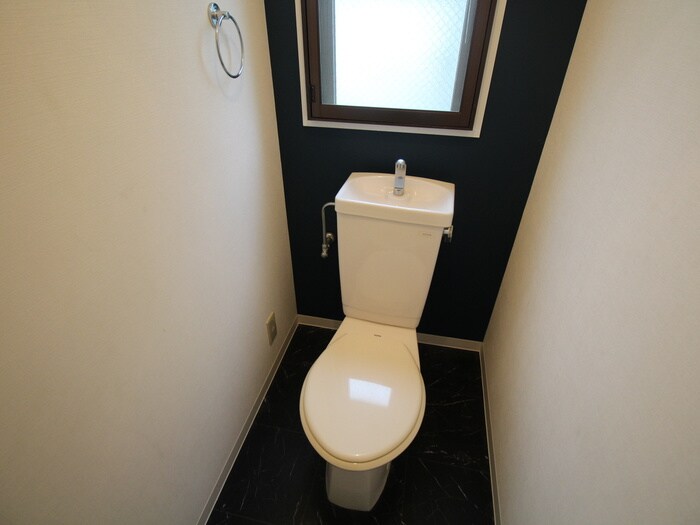 物件内観写真15　(トイレ)