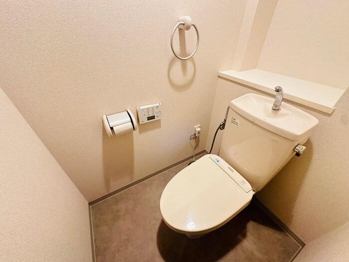 物件内観写真12　(トイレ)