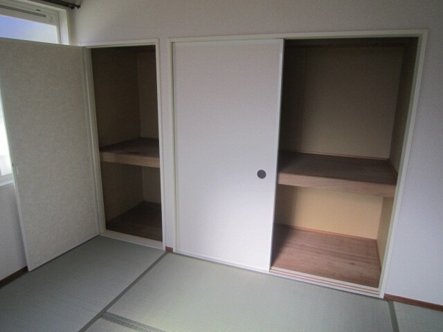 物件内観写真10　(収納)