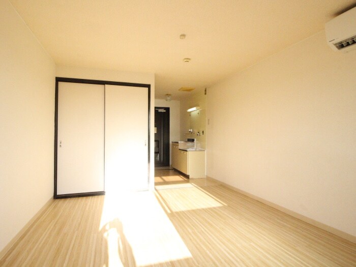 物件内観写真6　(居室)