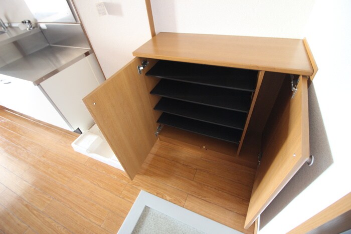 物件内観写真16　(靴箱)