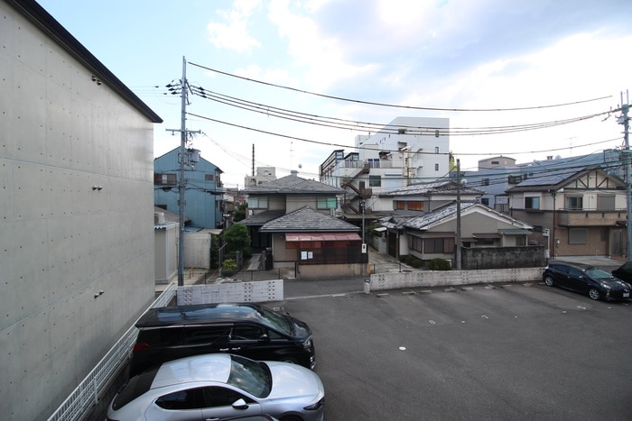 物件内観写真19　(室内からの展望)