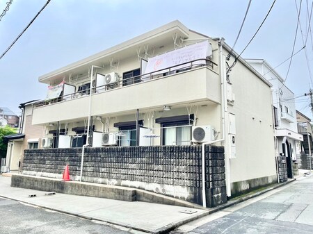 ウイング花屋敷外観写真