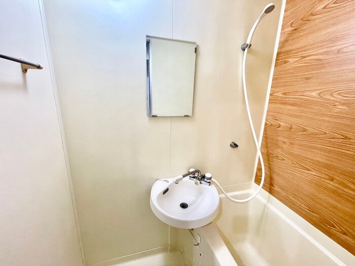 物件内観写真10　(洗面)