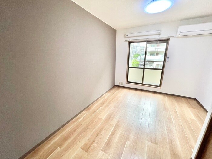 物件内観写真11　(居室)