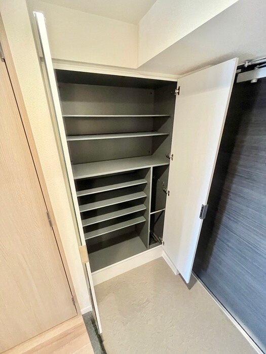 物件内観写真12　(靴箱)