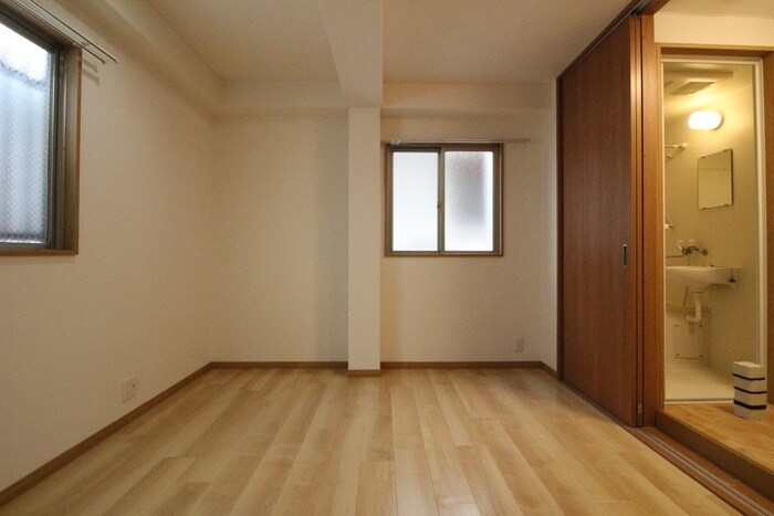 物件内観写真5　(居室)