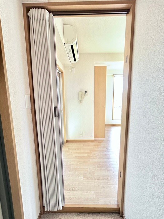 物件内観写真16　(廊下)