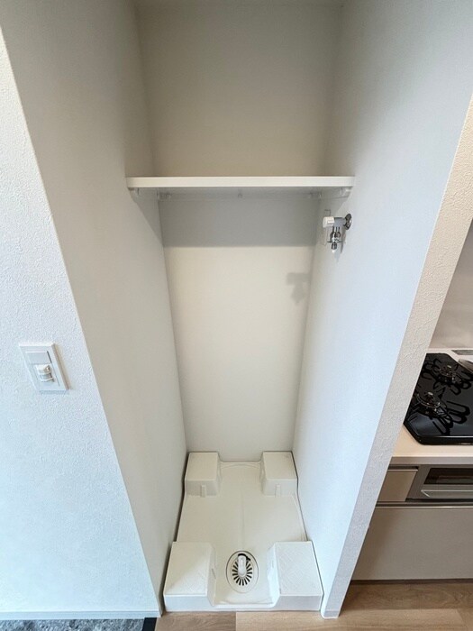 物件内観写真13　(洗濯機置場)