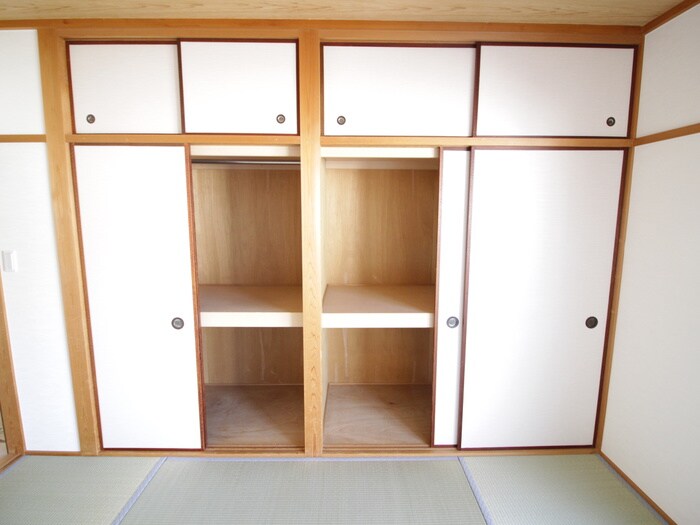 物件内観写真13　(収納)