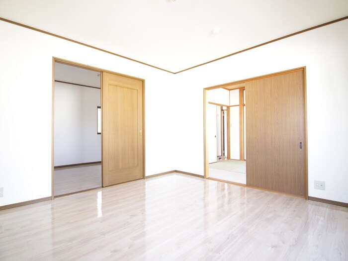物件内観写真17　(居室)