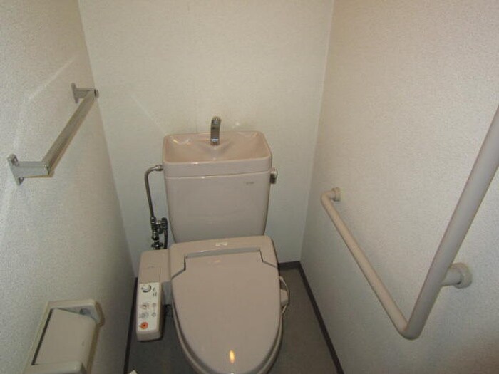 物件内観写真9　(トイレ)