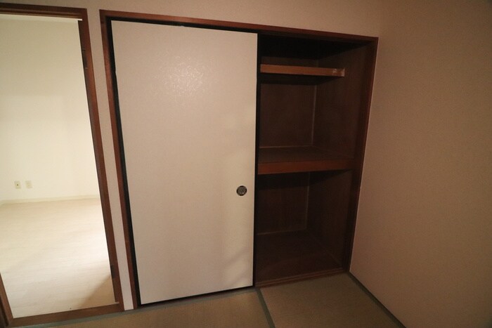 物件内観写真14　(収納)