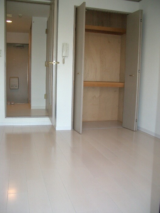 物件内観写真13　(収納)