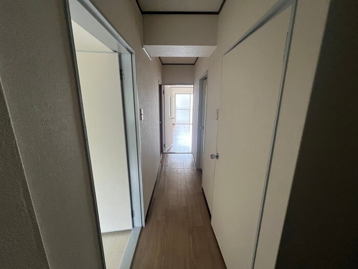物件内観写真17　(廊下)