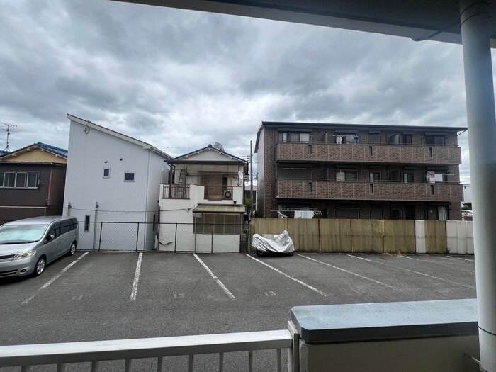 物件内観写真22　(室内からの展望)