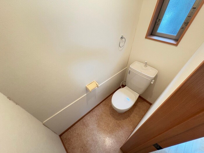 物件内観写真12　(トイレ)